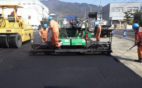 作業風景「道路工事」